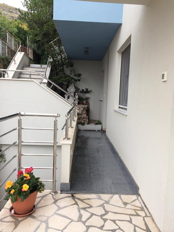 Apartmani Mane トロギール エクステリア 写真